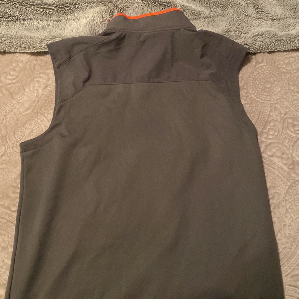 Nike Golf Vest - Picture 2 of 2